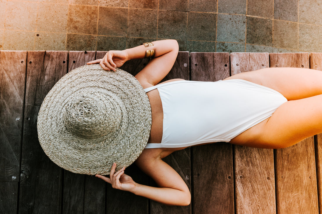 Straffende Gesicht- & Body-Routine