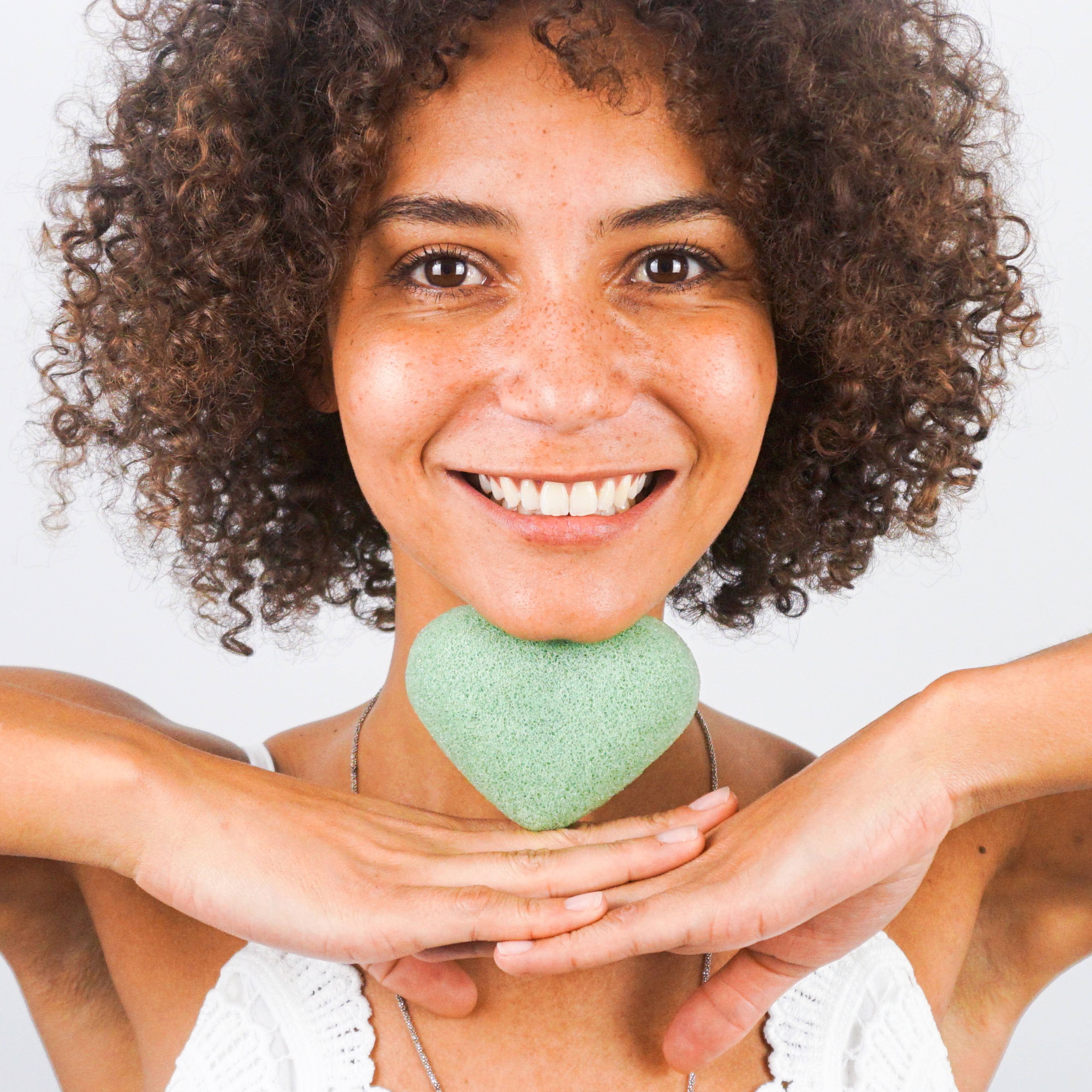 Konjac Herz Schwamm - Gesichtspeeling mit Aloe Vera für zarte Haut - Jolie au naturel: Nachhaltige Naturkosmetik